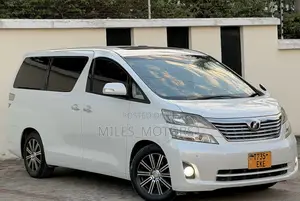 Toyota Vellfire 2012 White