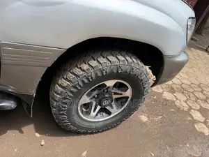 Toyota Land Cruiser 2006 Silver