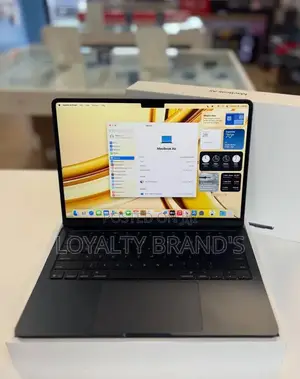 New Laptop Apple MacBook Air 2025 M4 24GB Apple M4 SSD 512GB