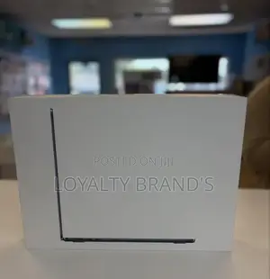 New Laptop Apple MacBook Air 2025 M4 24GB Apple M4 SSD 512GB