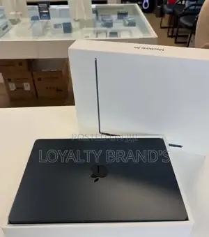 New Laptop Apple MacBook Air 2025 M4 24GB Apple M4 SSD 512GB