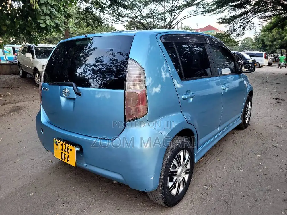 Toyota Passo 2004 Blue