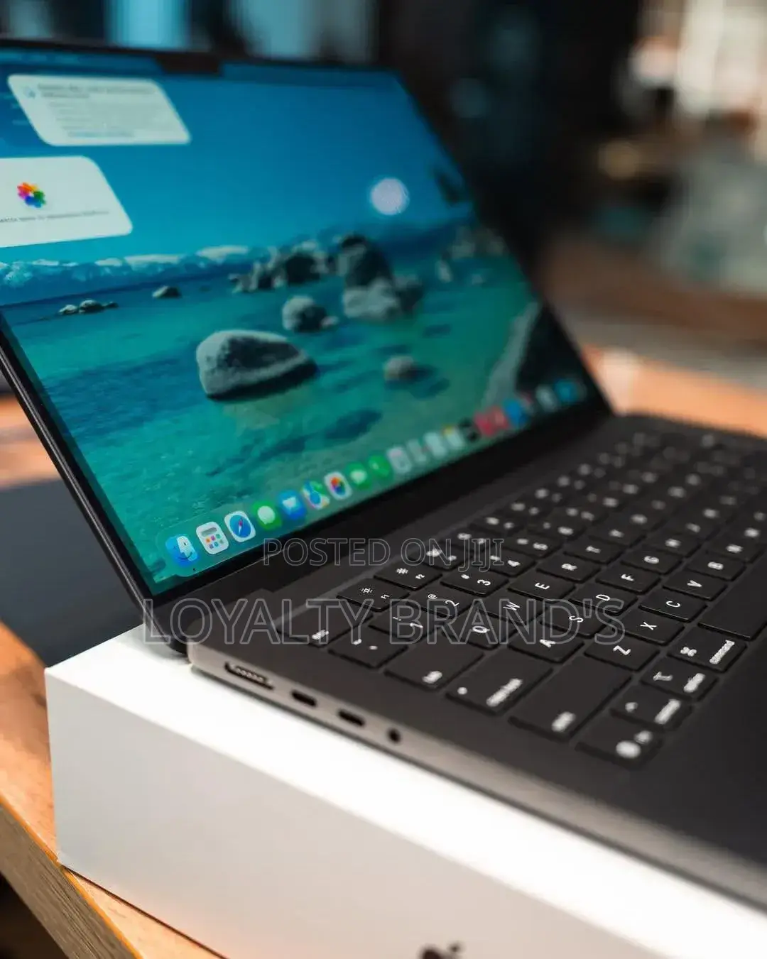 New Laptop Apple MacBook Pro 2025 M5 16GB Apple M5 SSD 1T