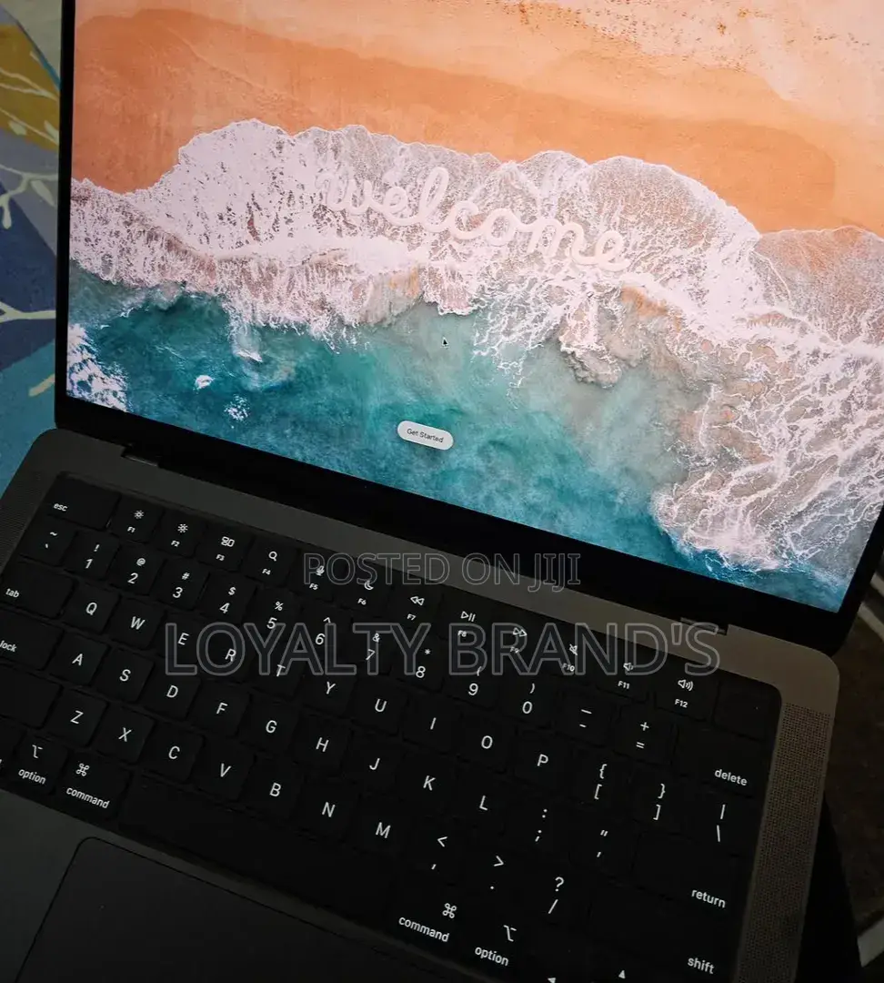 New Laptop Apple MacBook Pro 2026 M5 Max 36GB Apple M5 Max SSD 2T
