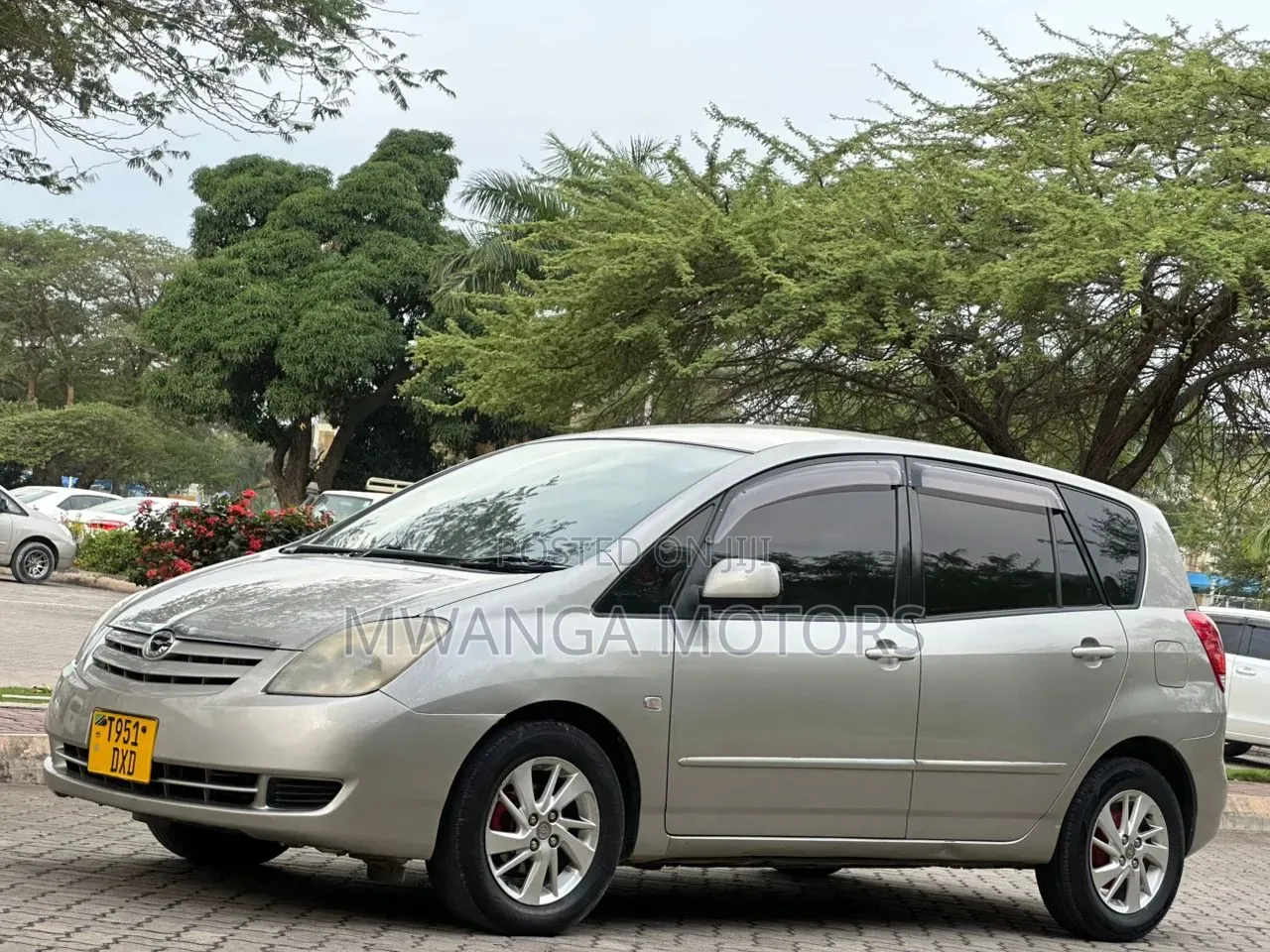 Toyota Corolla Spacio 2004 Silver