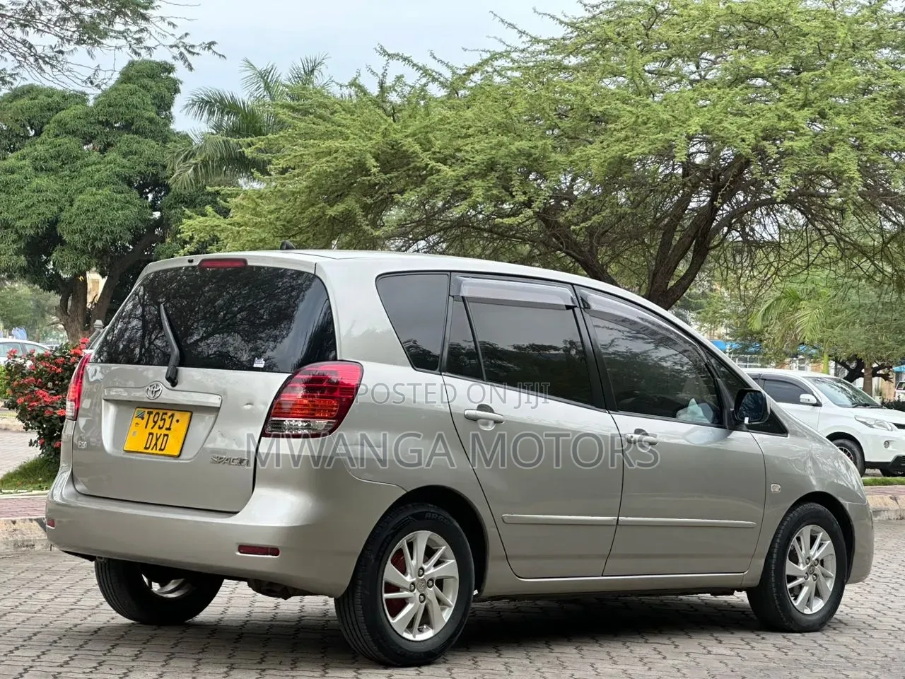 Toyota Corolla Spacio 2004 Silver
