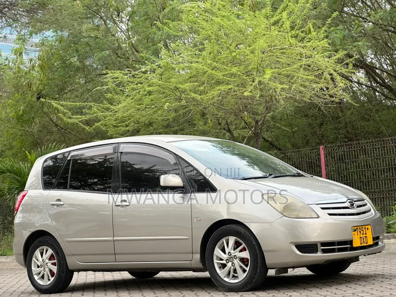 Toyota Corolla Spacio 2004 Silver