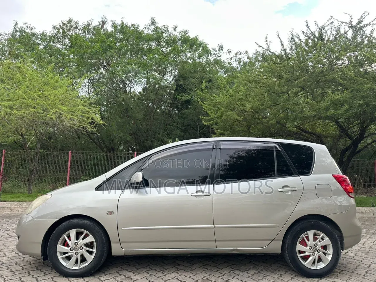 Toyota Corolla Spacio 2004 Silver