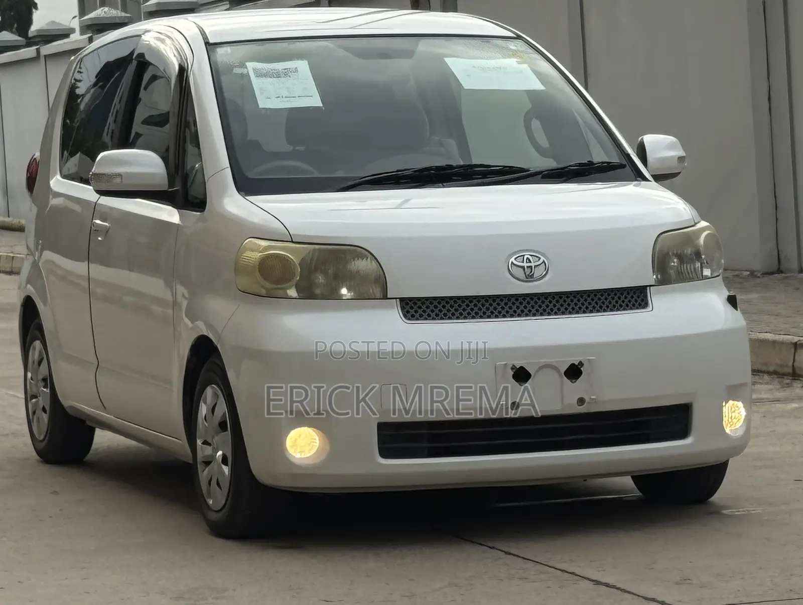 Toyota Porte 2008 White