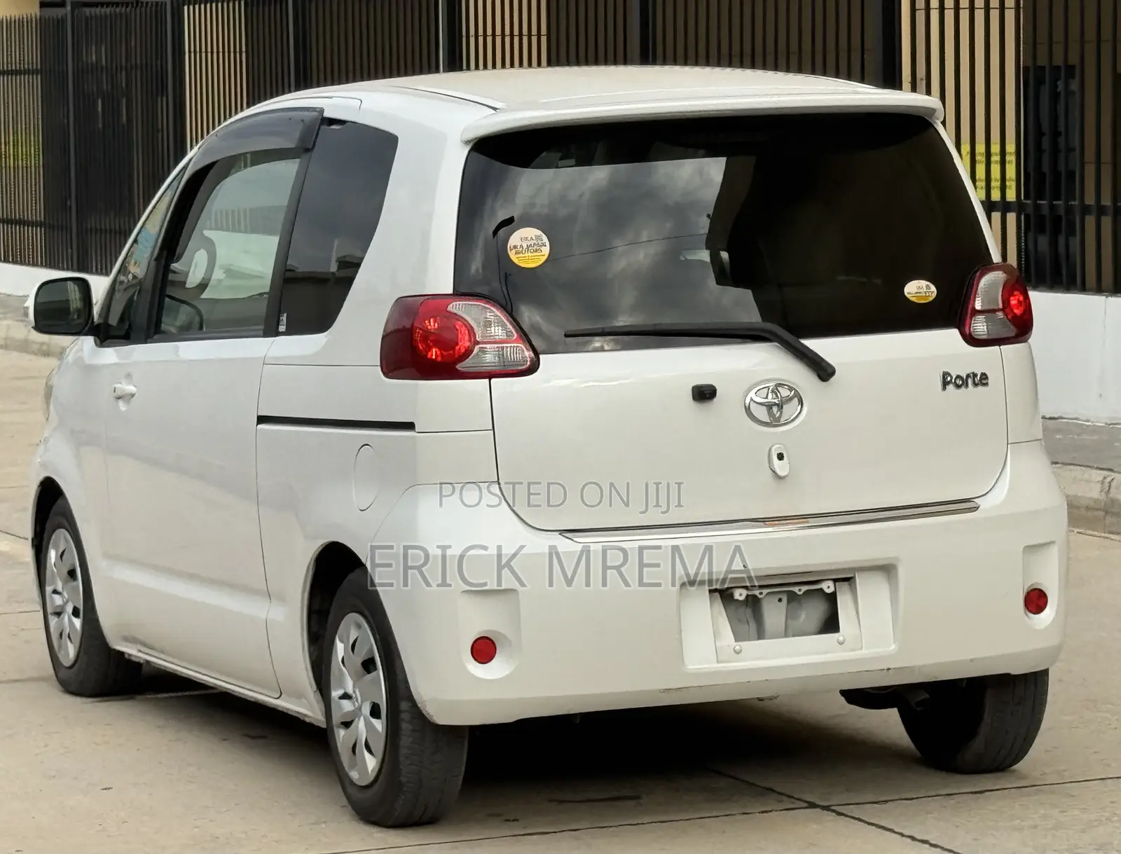 Toyota Porte 2008 White