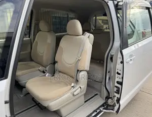 Toyota Porte 2008 White