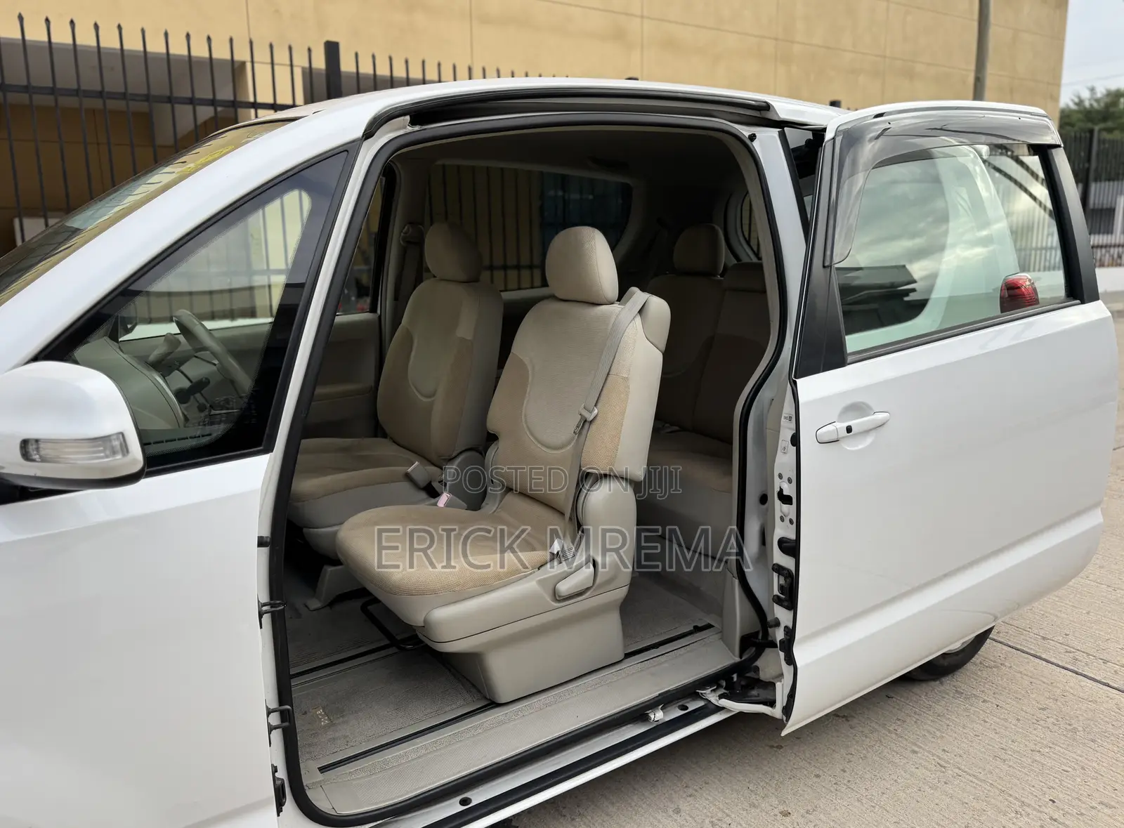 Toyota Porte 2008 White