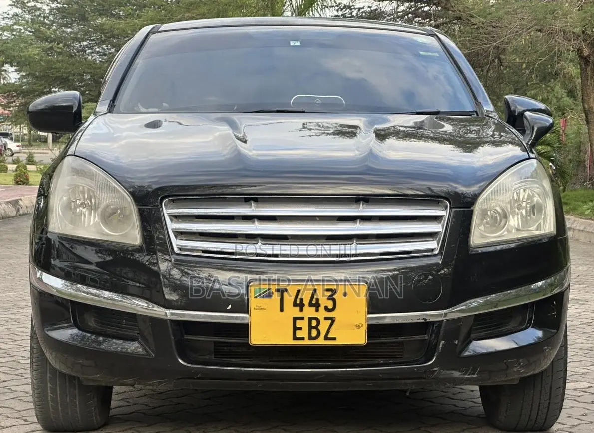 Nissan Dualis 2011 Black