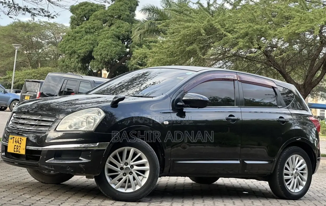 Nissan Dualis 2011 Black