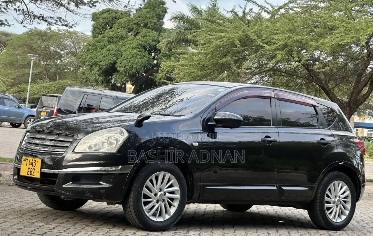 Nissan Dualis 2011 Black