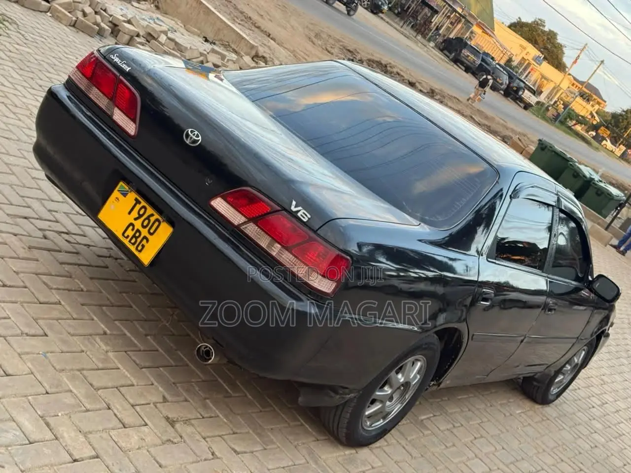 Toyota Cresta 2000 Black