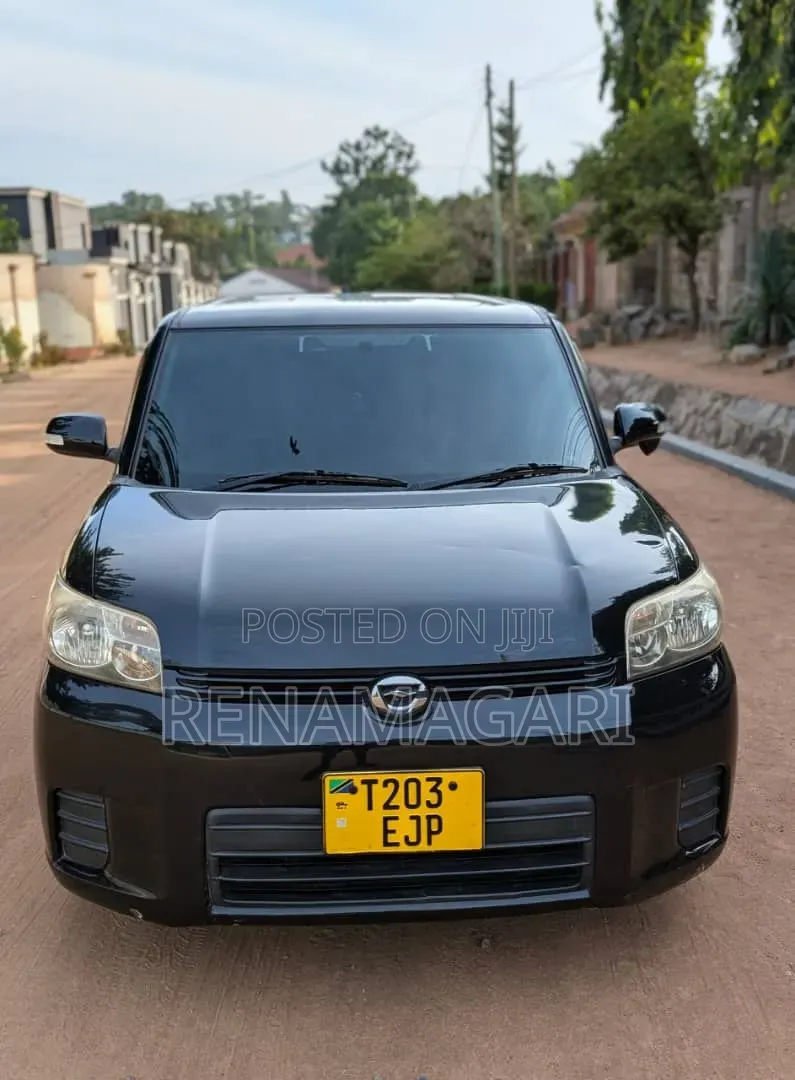 Toyota Corolla Rumion 2012 Black