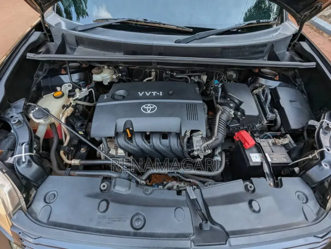 Toyota Corolla Rumion 2012 Black