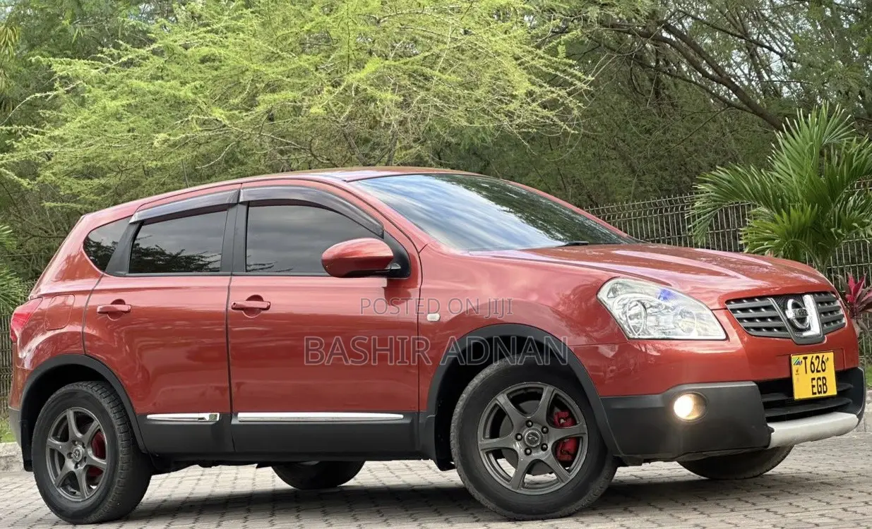 Nissan Dualis 2010 Orange