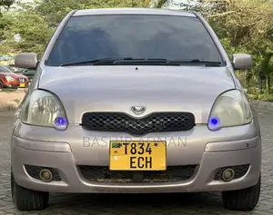 Toyota Vitz 1.0 FWD 5dr 2002 Silver