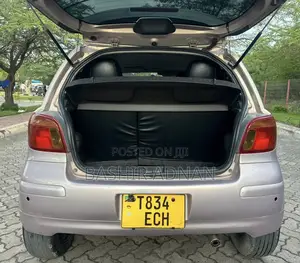 Toyota Vitz 1.0 FWD 5dr 2002 Silver