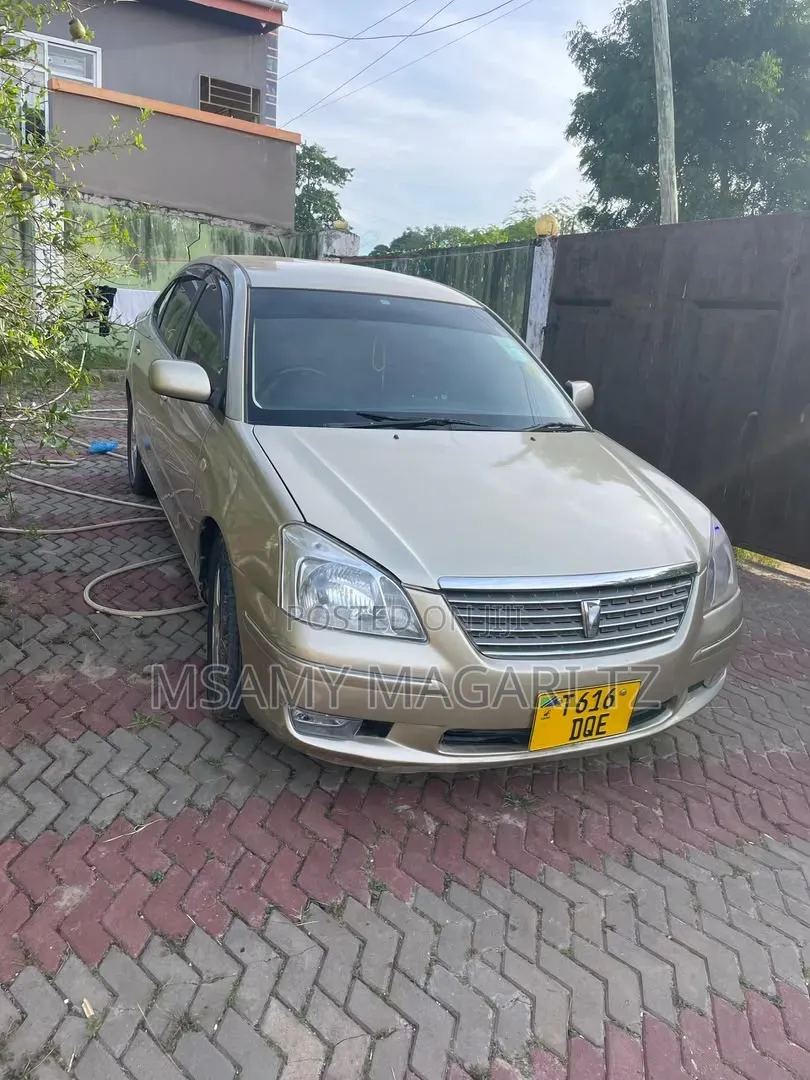 Toyota Premio 2003 Gold