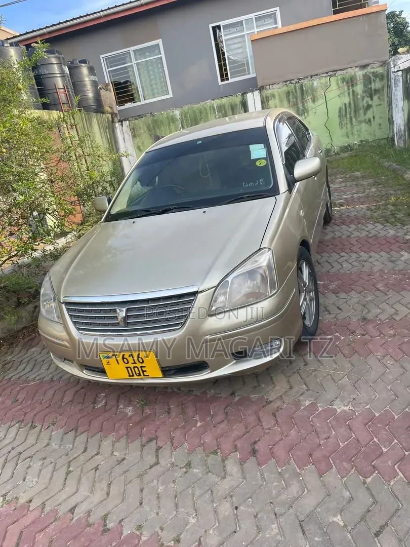 Toyota Premio 2003 Gold