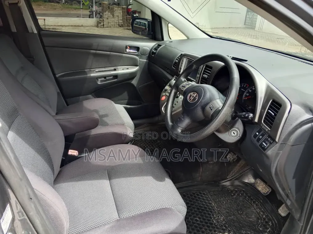 Toyota Wish 2003 Gray
