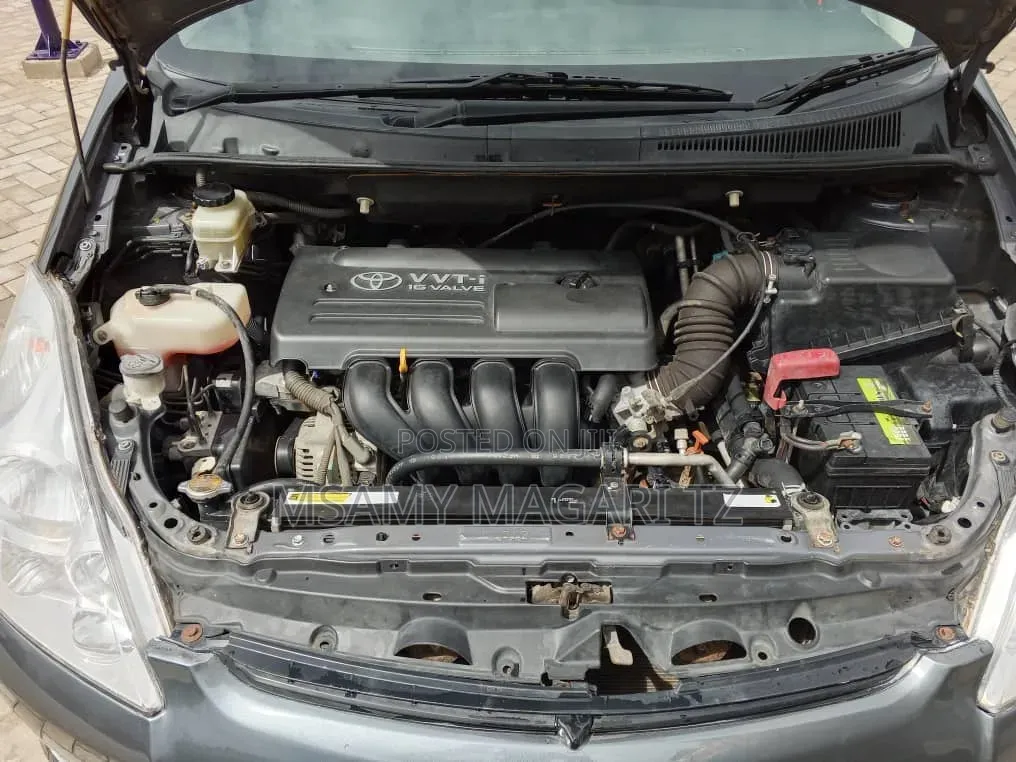 Toyota Wish 2003 Gray