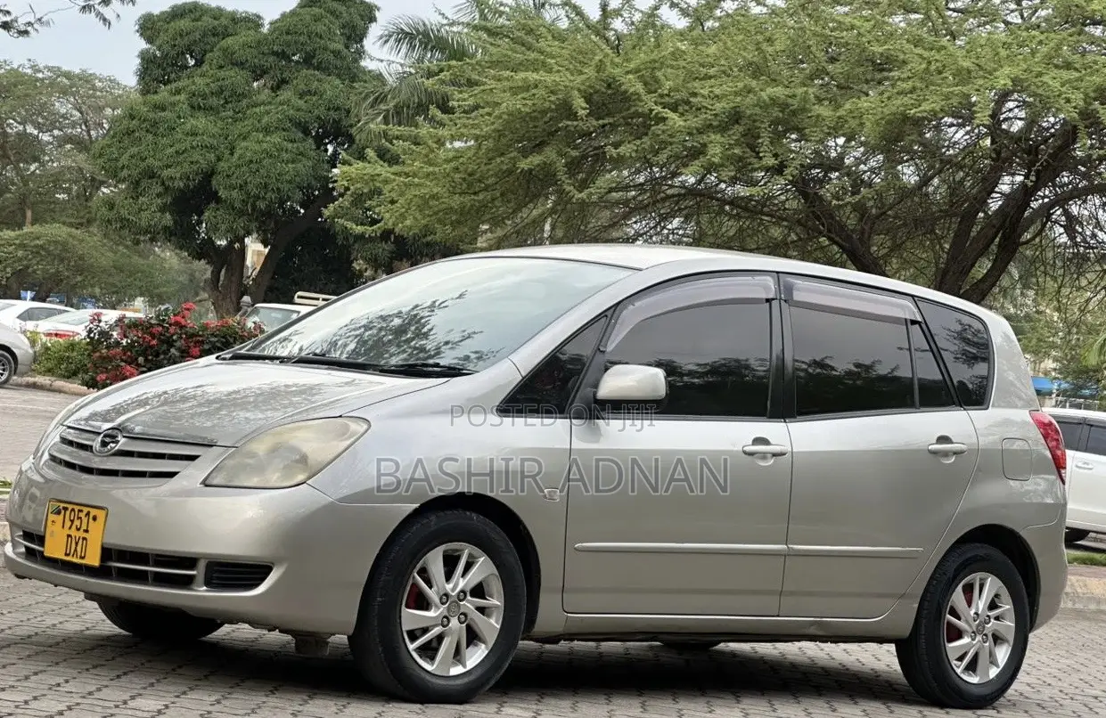 Toyota Corolla Spacio 1.5 X 2004 Silver
