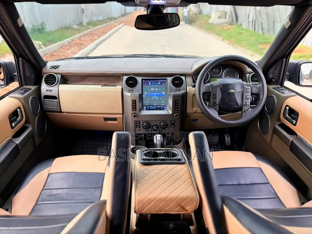 Land Rover Discovery 2010 Black