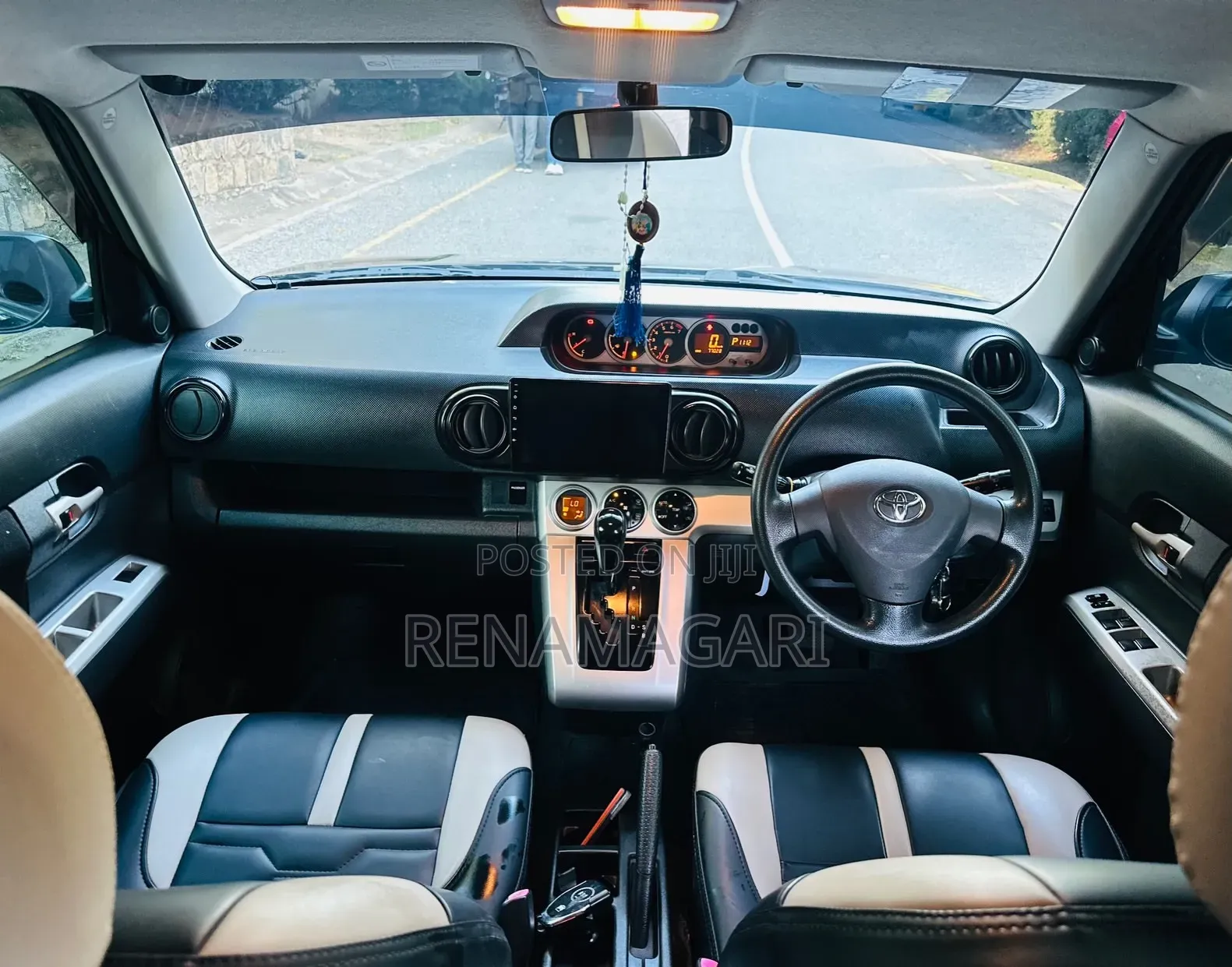 Toyota Corolla Rumion 2010 Black