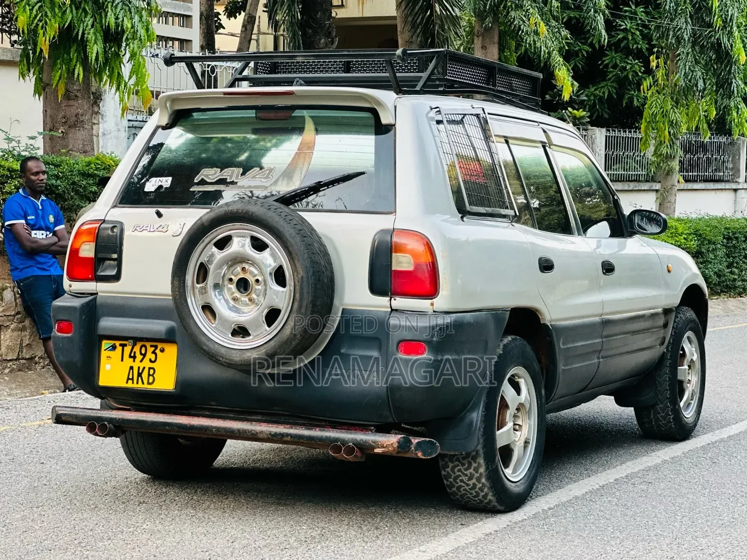 Toyota RAV4 2001 White