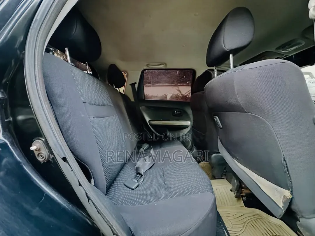 Toyota IST 2004 Black