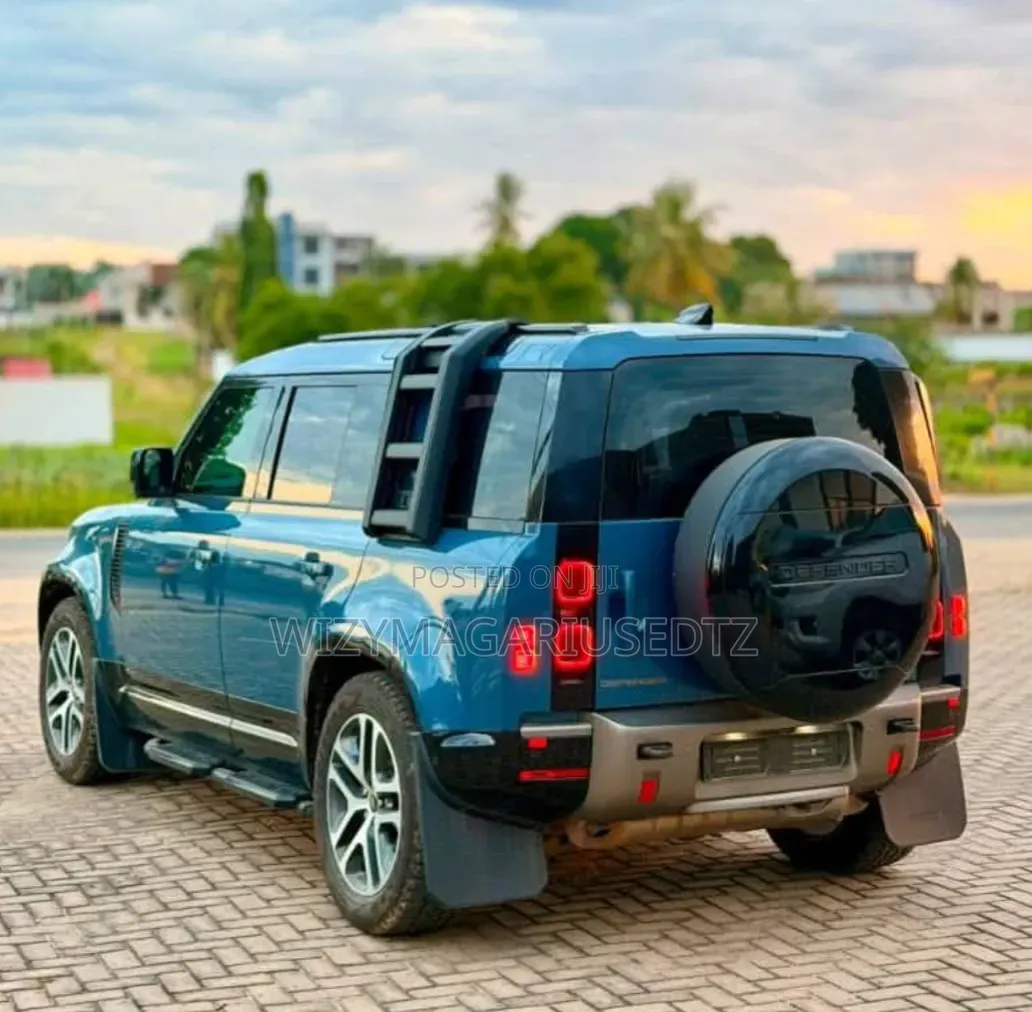 Land Rover Defender 2021 Burgundy