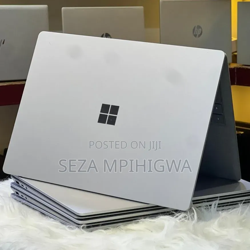 New Laptop Microsoft Surface Laptop 4 8GB Intel Core i5 SSD 256GB