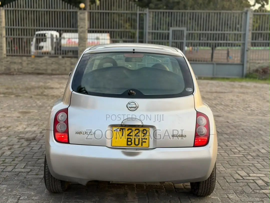Nissan March 2010 Beige