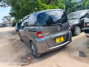 Honda Stepwgn 2005 Gray