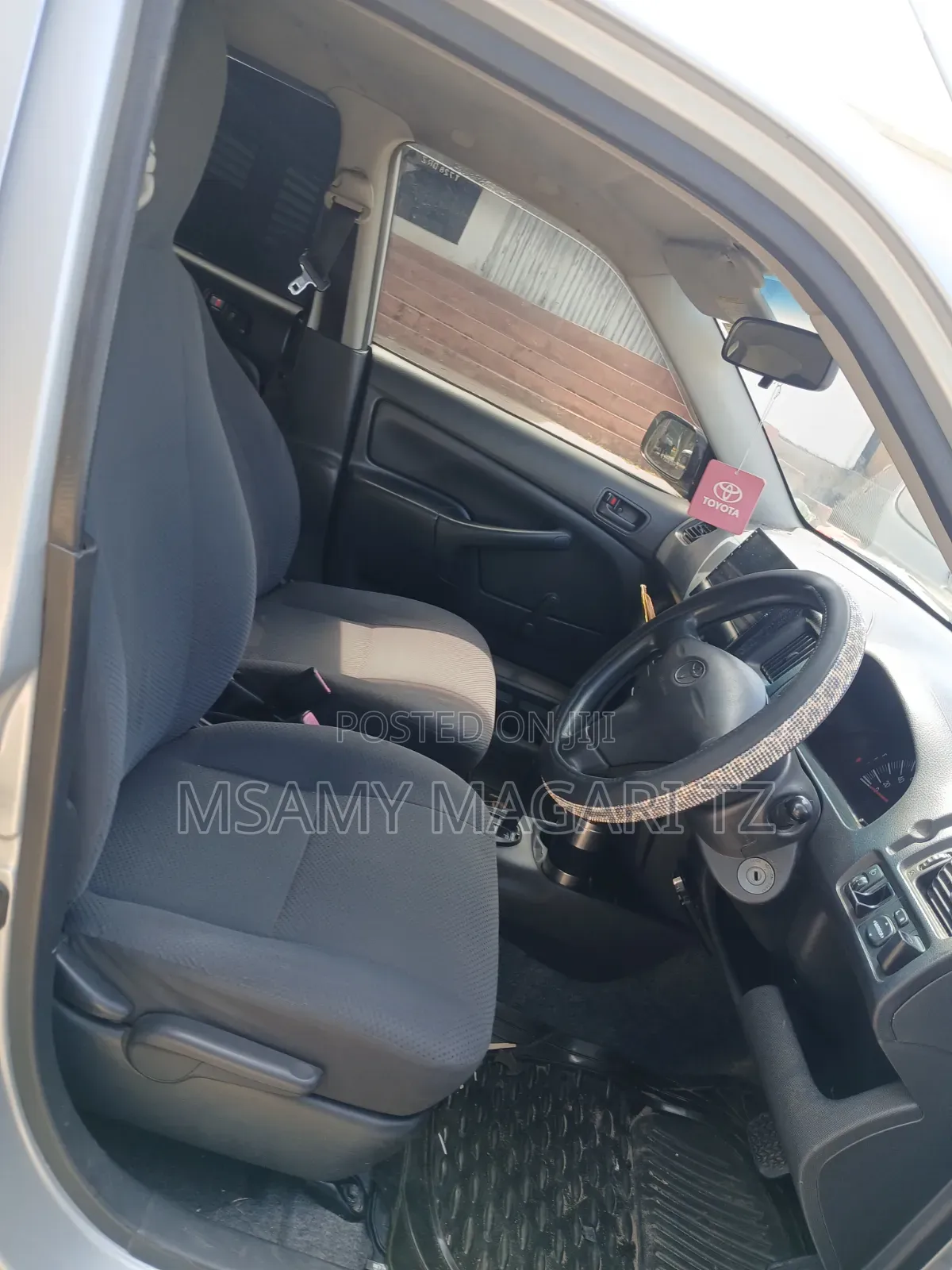 Toyota Probox 2010 Silver