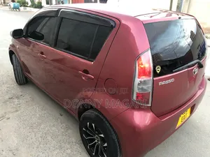 Toyota Passo 2005 Maroon