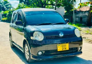 Toyota Sienta 2005 Black