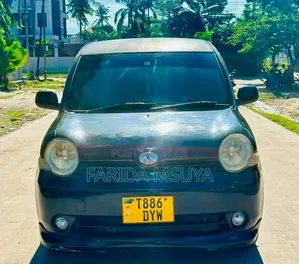 Toyota Sienta 2005 Black