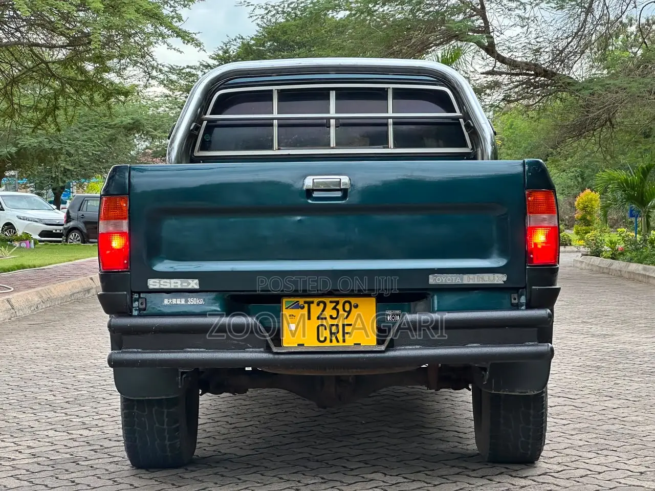 Toyota Hilux 2003 Green
