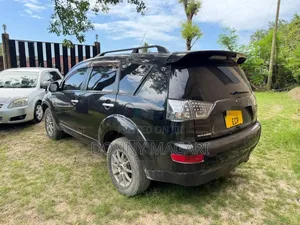Mitsubishi Outlander 2010 Black