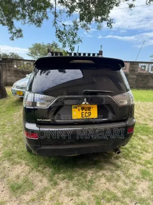 Mitsubishi Outlander 2010 Black