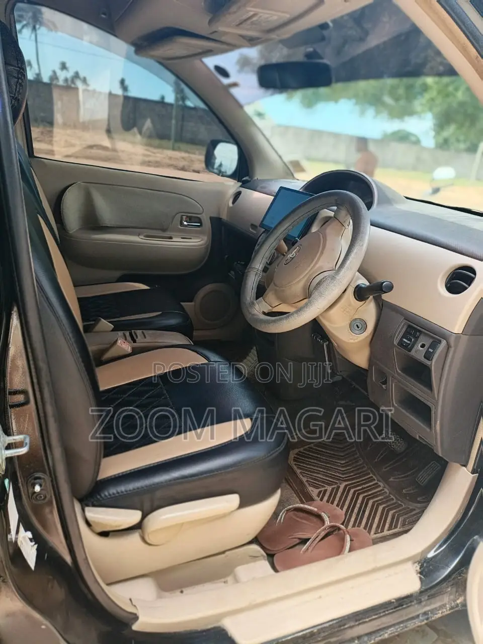 Toyota Sienta 2006 Black