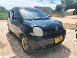 Toyota Sienta 2006 Black