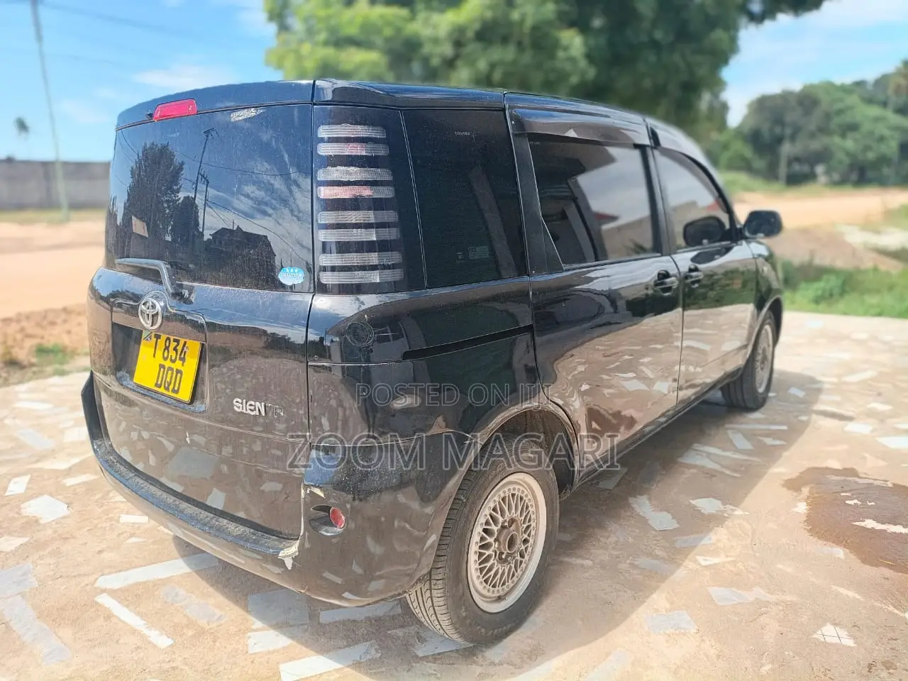 Toyota Sienta 2006 Black