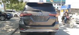 Toyota Fortuner 2018 Gray