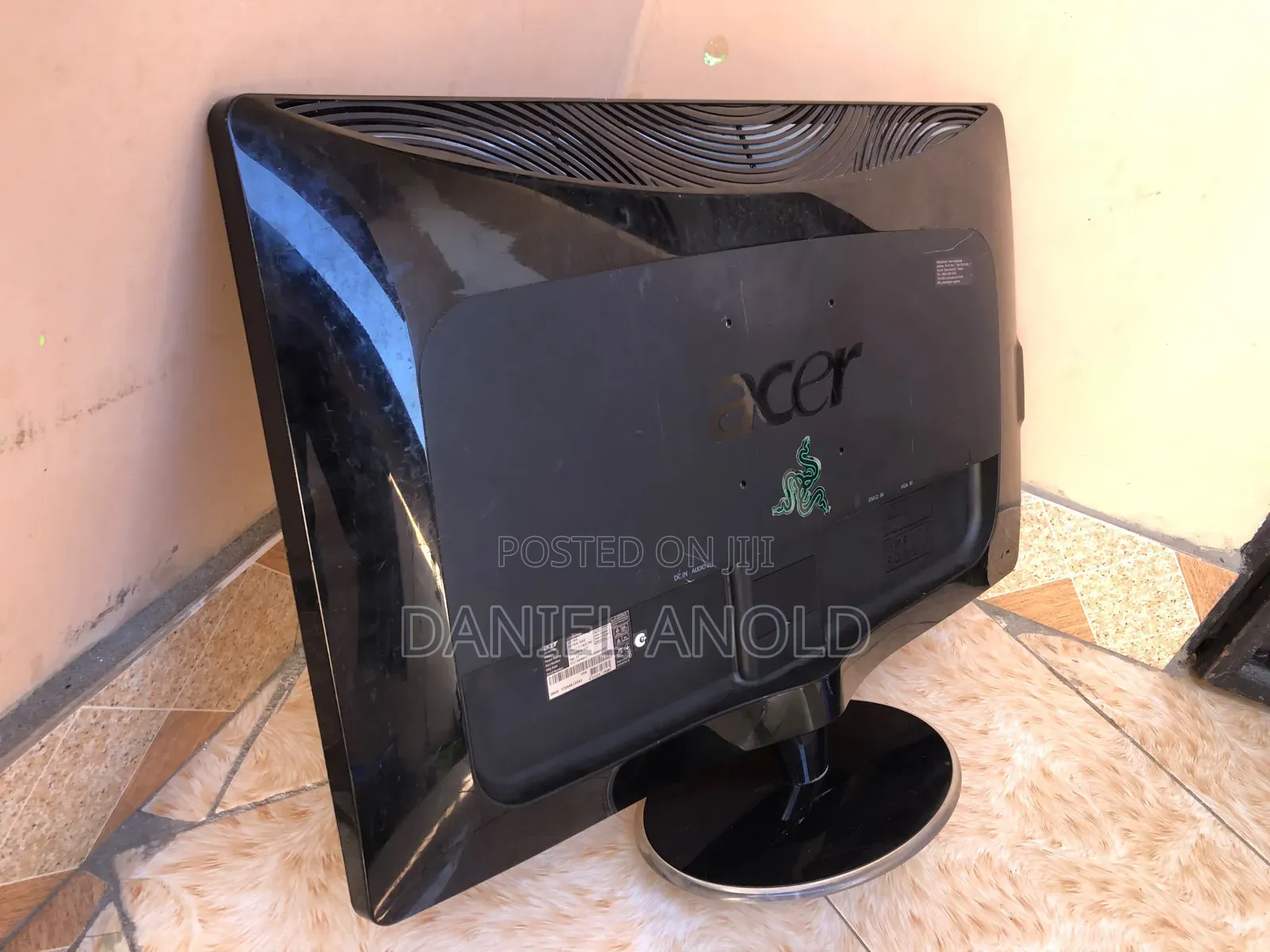 Monitor Inch 27 inches Kioo Kizuri Sana OgChenye Mwanga Wa Kutosha